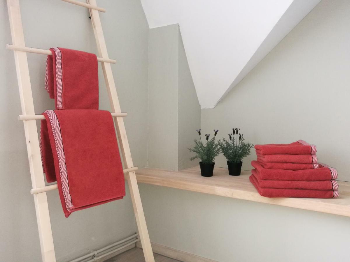 Belarte Framing Shop, Spacious Apartment With Garage In The Heart Of Ieper Luaran gambar
